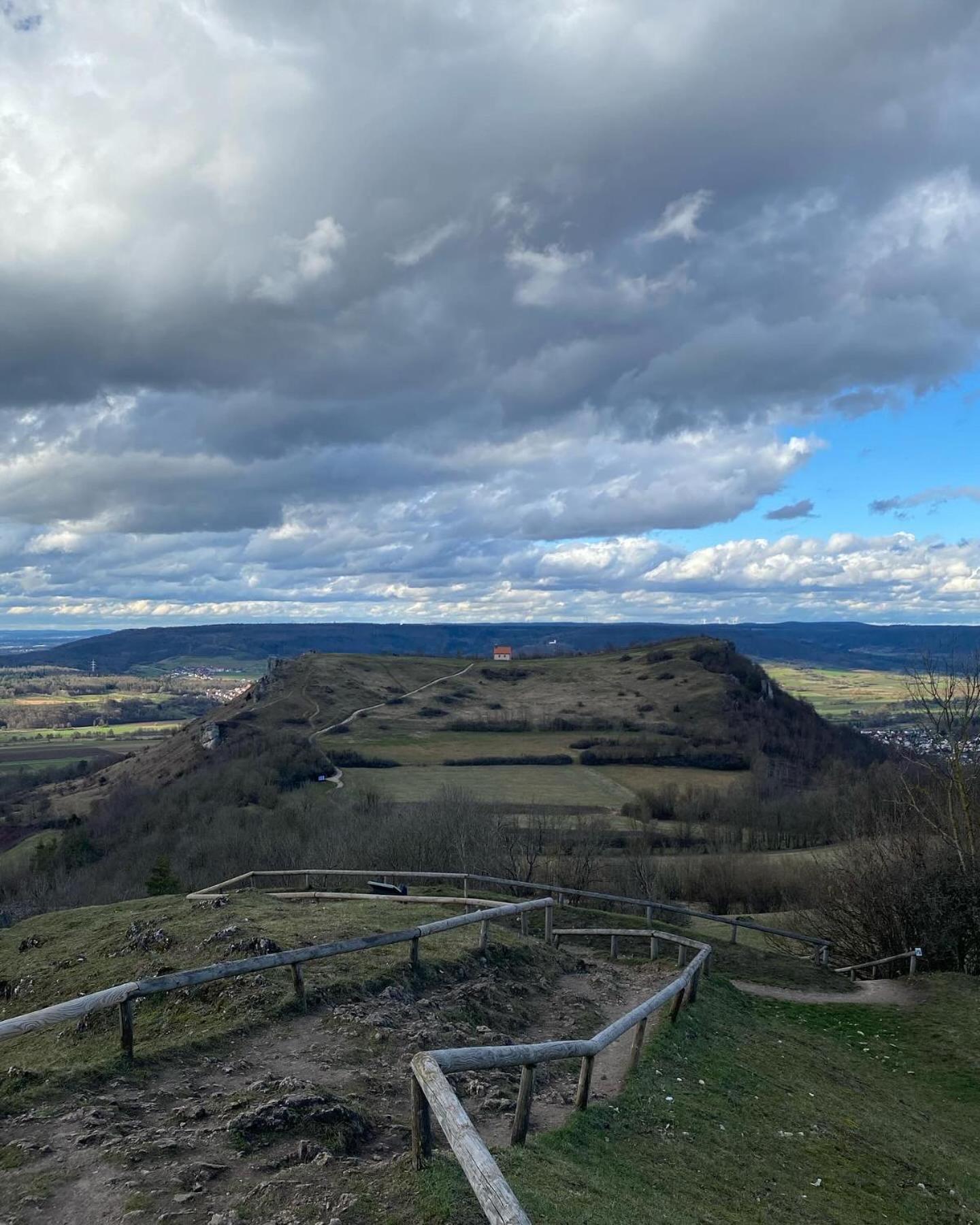 Ferienwohnung Am Walberla / Fraenkische Schweiz Kirchehrenbach Bagian luar foto